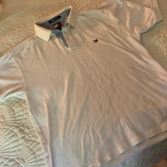 Tommy Hilfiger white polo shirt sleeve shirt. Preowned. Size M - Picture 1 of 8